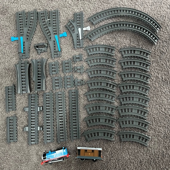 Thomas the Train Lot - Picture 9 of 11